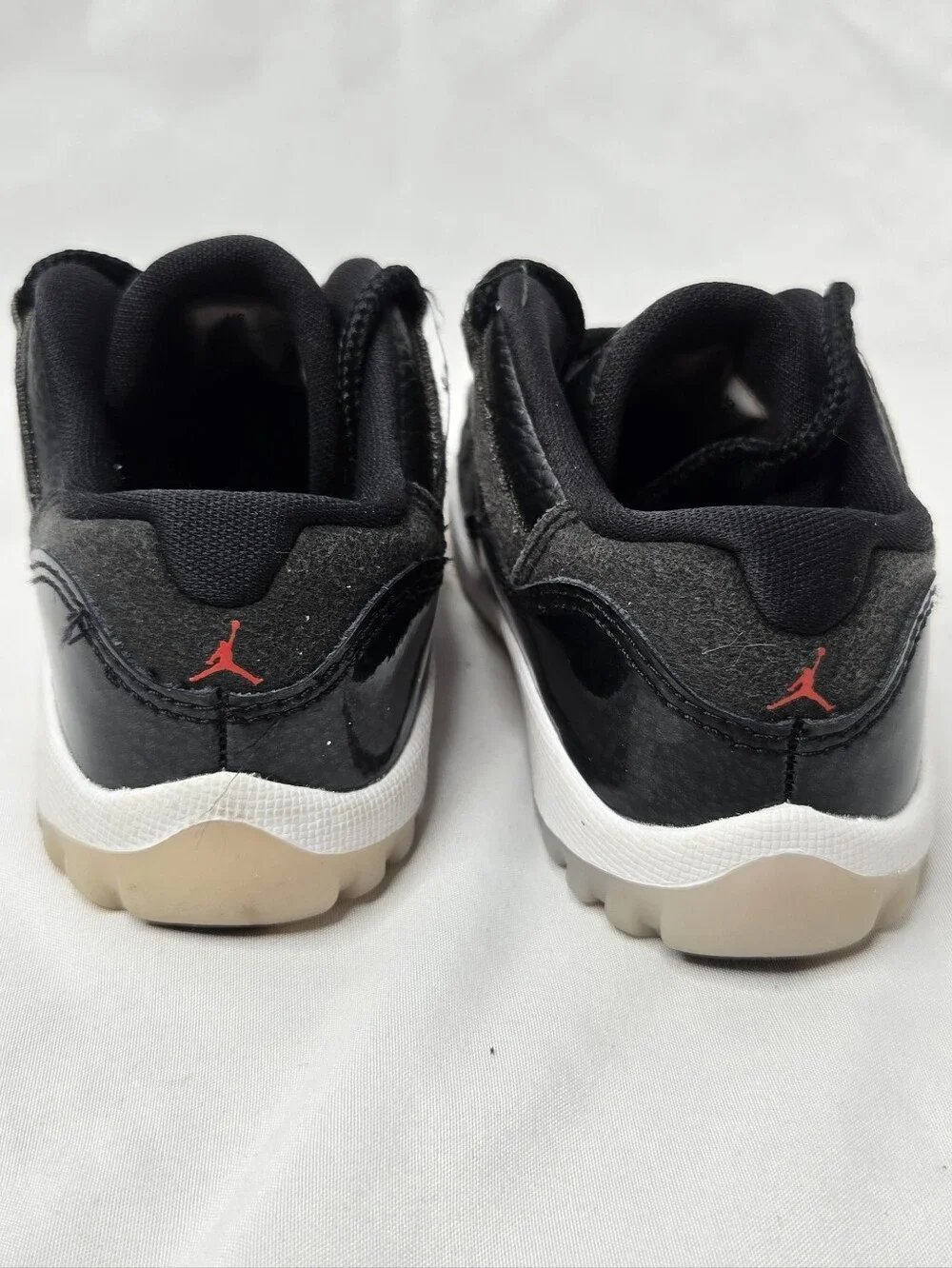 Air Jordan 11 Retro Low 72-10 TD Toddler 7C Black Red 505836-001 Sneakers